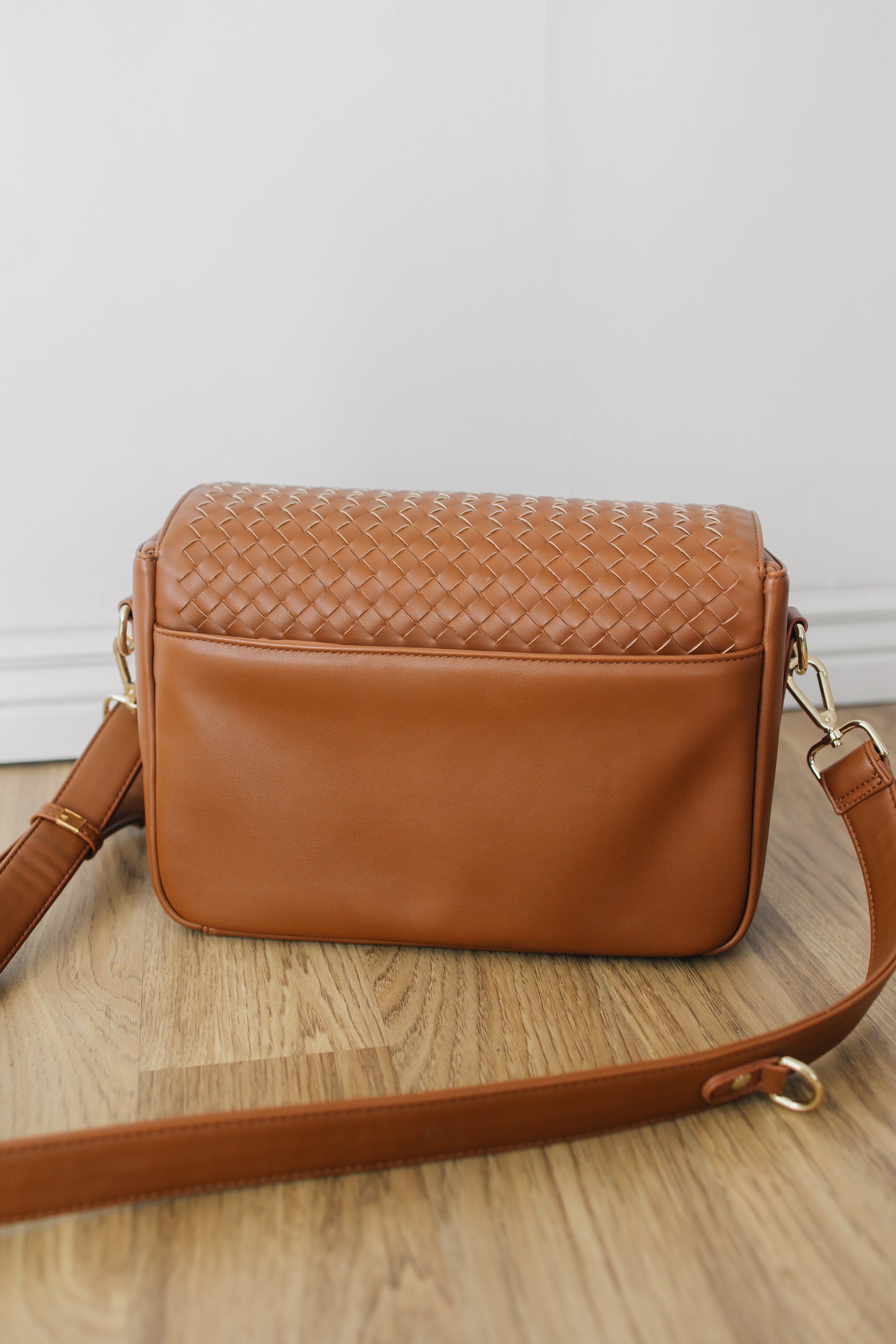 The Mae Crossbody